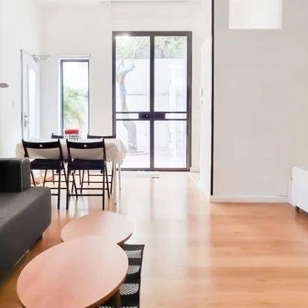 Appartement rez de jardin à Tel-Aviv Appartement rez de jardin à Tel-Aviv 3 pièces lumineuses, jardin privé de 60m² à 2 pas de la mer